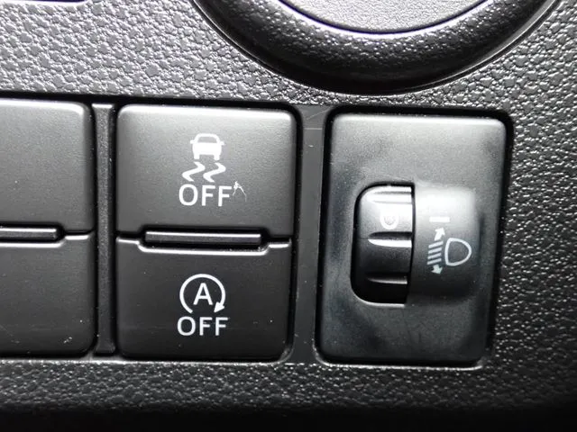 ミラ イース(ダイハツ)の車両写真