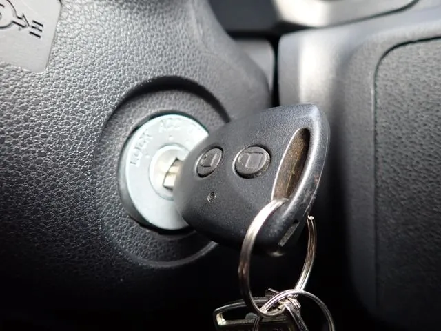 ミラ イース(ダイハツ)の車両写真