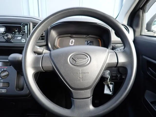 ミラ イース(ダイハツ)の車両写真