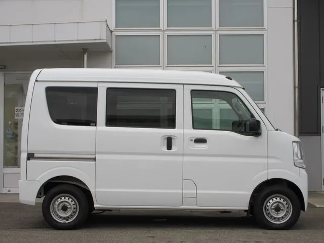 エブリイバン　４ＷＤ（スズキ）の車両写真