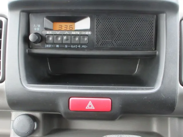 エブリイバン　４ＷＤ（スズキ）の車両写真