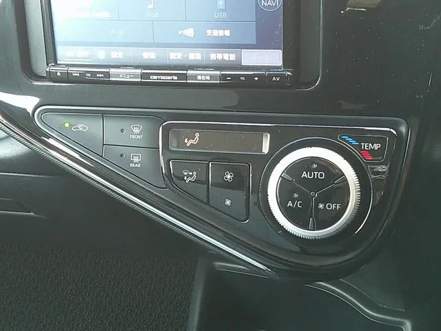 トヨタ　アクア