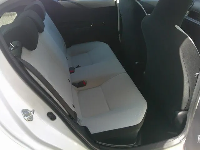 トヨタ　アクア