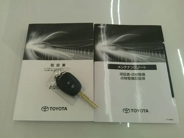トヨタ　アクア