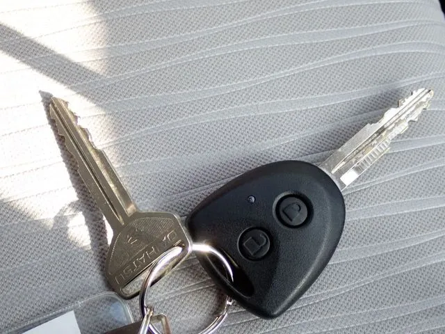 ミラ イース(ダイハツ)の車両写真