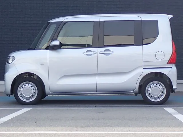 タント（ダイハツ）の車両写真