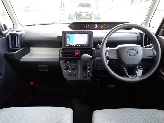 タント（ダイハツ）の車両写真