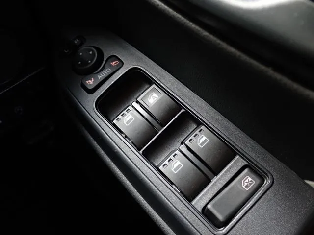 タント（ダイハツ）の車両写真