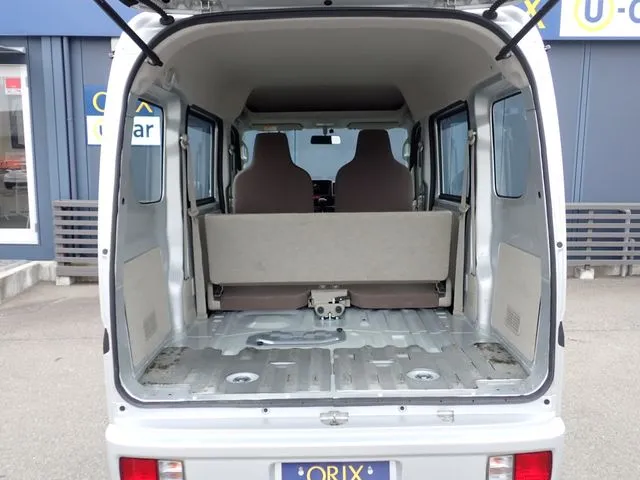 エブリイバン（スズキ）の車両写真