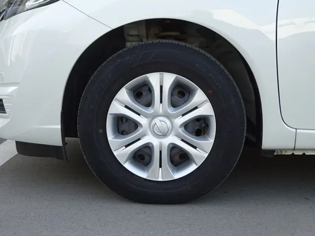 ニッサン　ノート