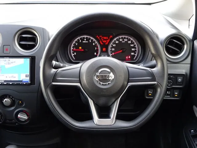 ニッサン　ノート