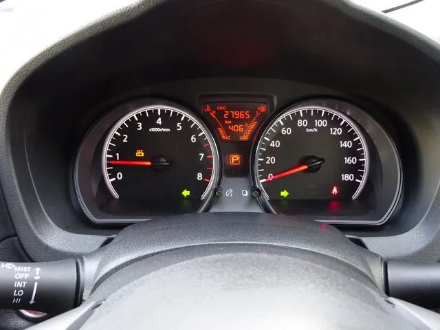 ニッサン　ノート