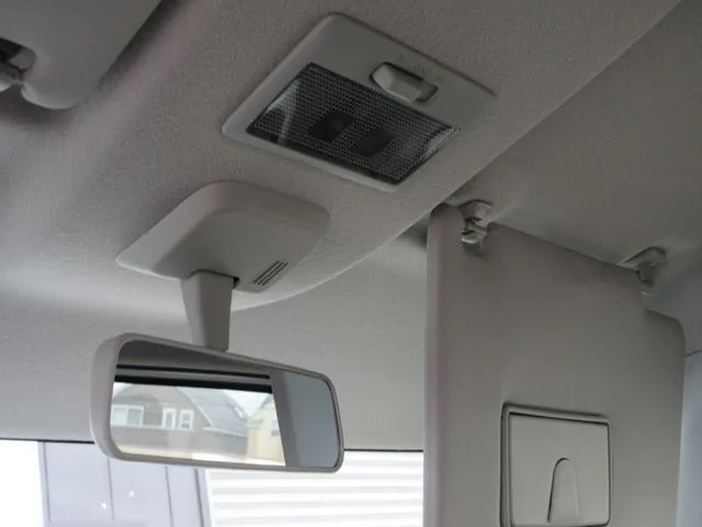 スペーシア 4WD(スズキ)の車両写真