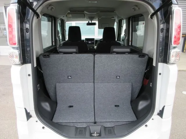 スペーシア 4WD(スズキ)の車両写真