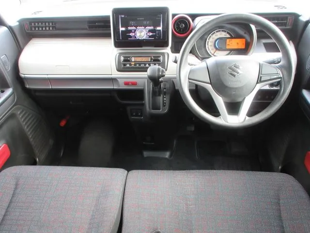 スペーシア 4WD(スズキ)の車両写真