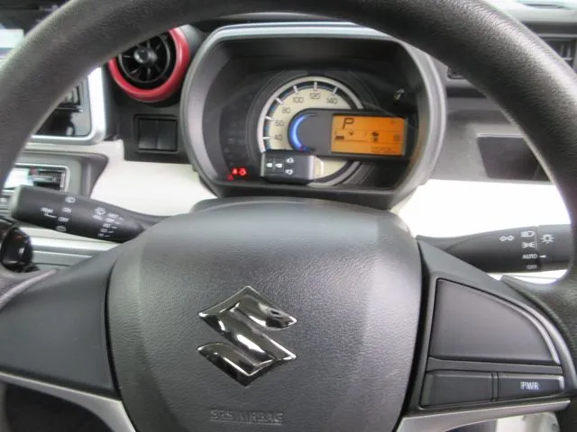 スペーシア 4WD(スズキ)の車両写真