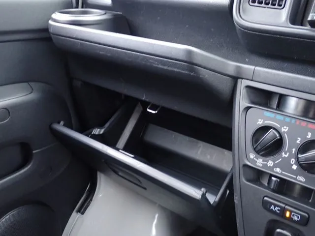 ハイゼットカーゴ（ダイハツ）の車両写真