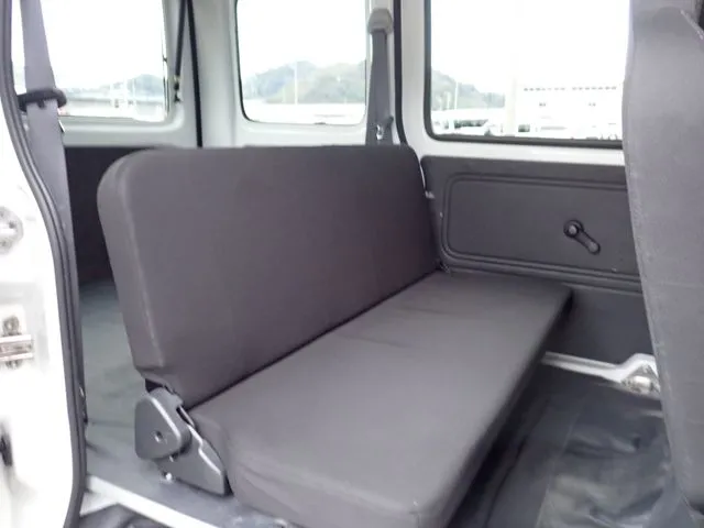 ハイゼットカーゴ（ダイハツ）の車両写真