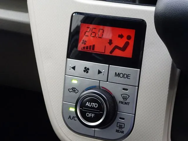 ムーヴ(ダイハツ)の車両写真