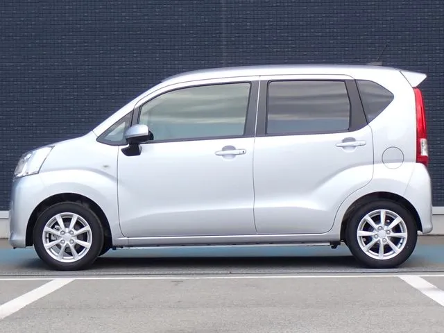 ムーヴ(ダイハツ)の車両写真