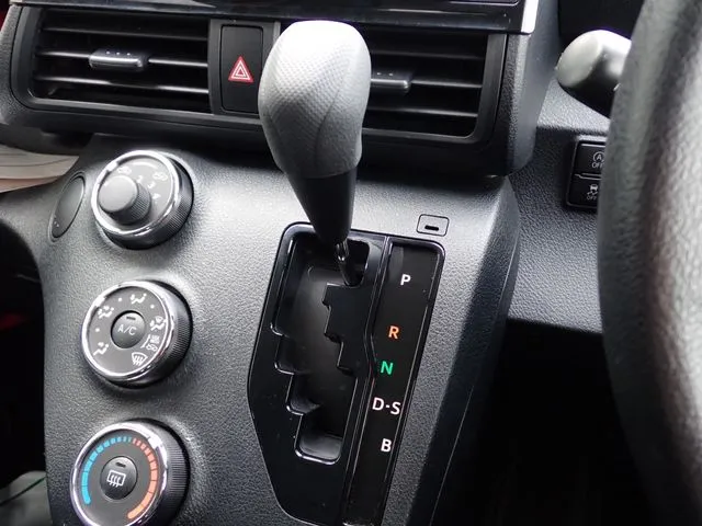 シエンタ（トヨタ）の車両写真