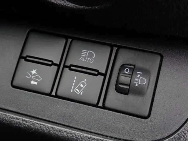 シエンタ（トヨタ）の車両写真