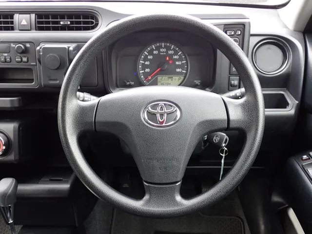 トヨタ　プロボックスバン　２ＷＤ