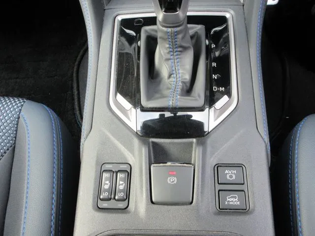 SUBARU XV ハイブリッド(スバル)の車両写真