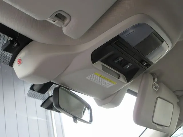 SUBARU XV ハイブリッド(スバル)の車両写真