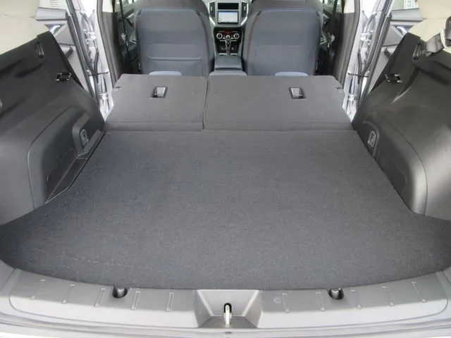 SUBARU XV ハイブリッド(スバル)の車両写真