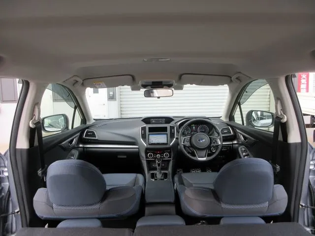 SUBARU XV ハイブリッド(スバル)の車両写真