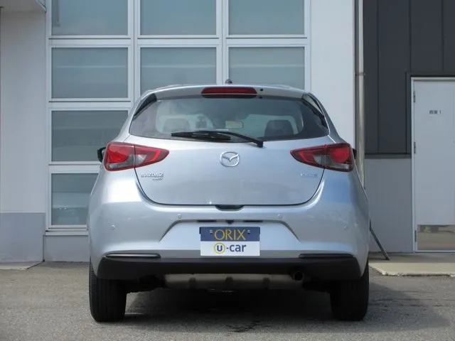 ＭＡＺＤＡ２（マツダ）の車両写真
