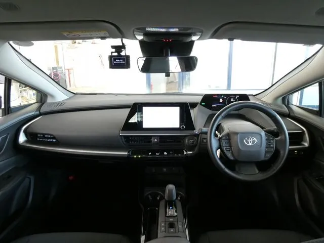 トヨタ プリウス