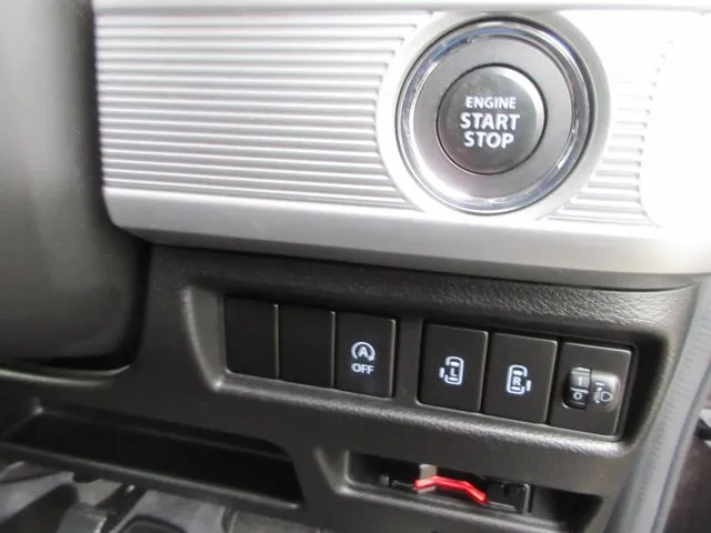 スペーシア 4WD(スズキ)の車両写真