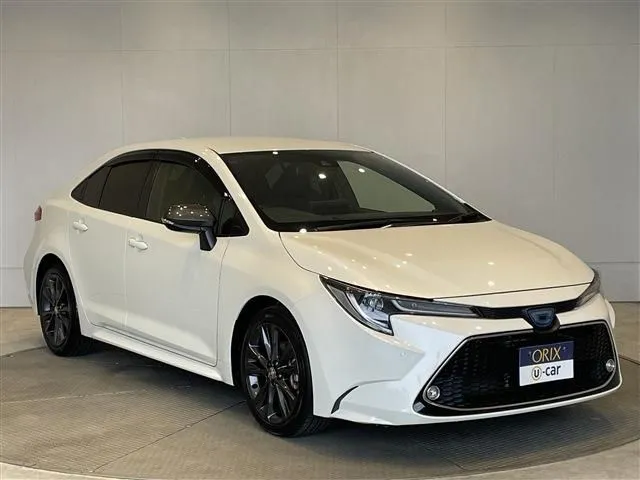 カローラ セダン ハイブリッド(トヨタ)の車両写真