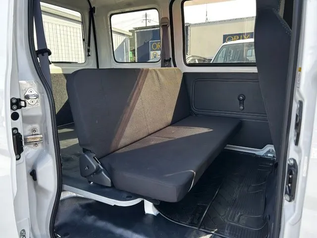 ハイゼットカーゴ（ダイハツ）の車両写真