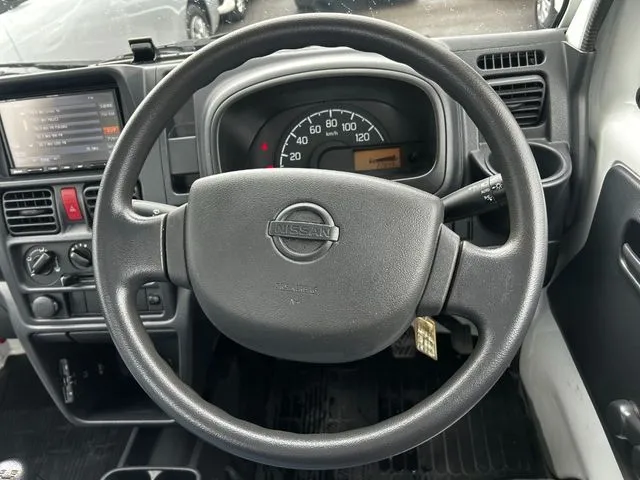 ＮＴ１００クリッパー　４ＷＤ（ニッサン）の車両写真