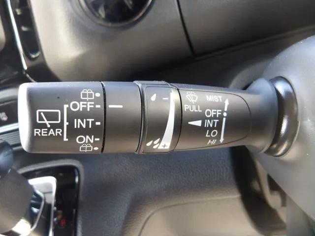 Ｎ　ＢＯＸ　カスタム（ホンダ）の車両写真