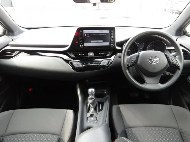 Ｃ－ＨＲ（トヨタ）の車両写真