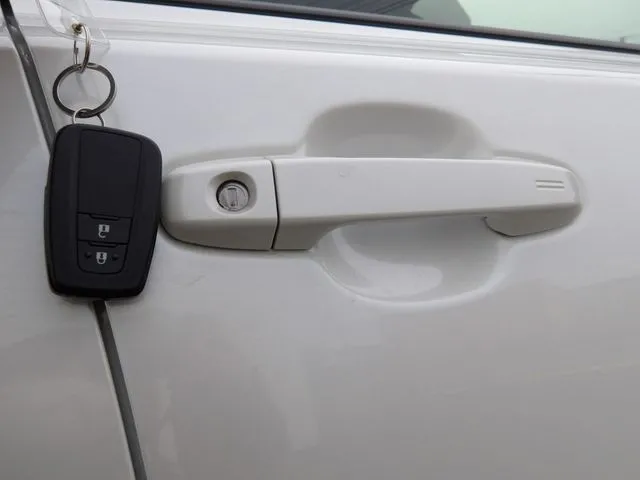 Ｃ－ＨＲ（トヨタ）の車両写真