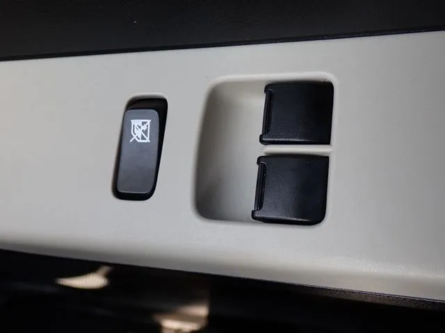 アルト 4WD(スズキ)の車両写真