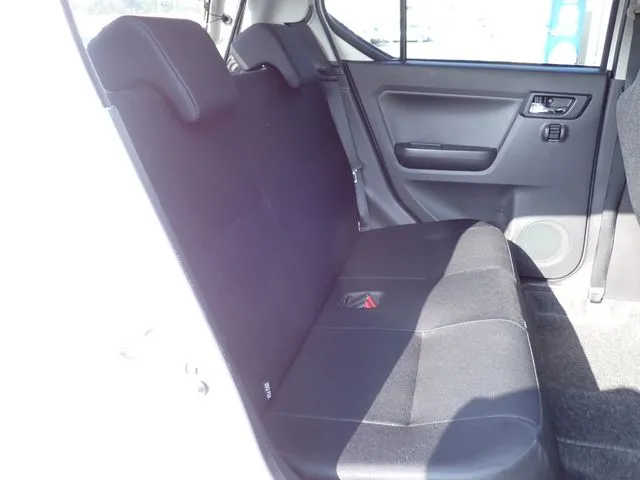 ミラ　イース（ダイハツ）の車両写真