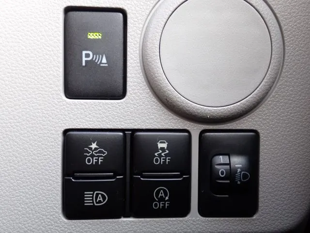 ミラ　イース（ダイハツ）の車両写真