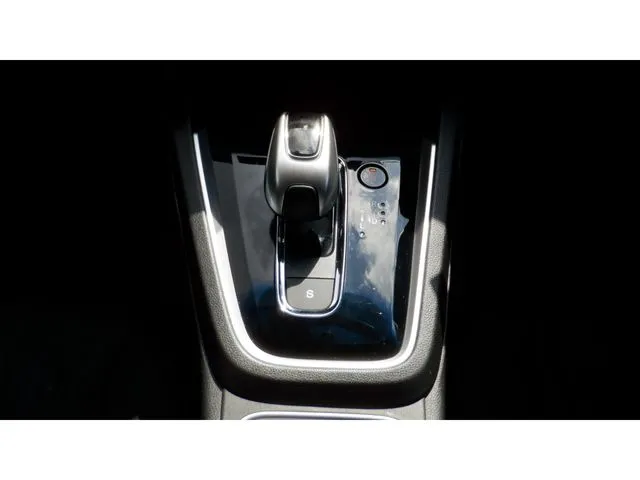 シャトル　ハイブリッド（ホンダ）の車両写真