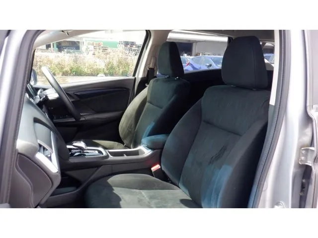 シャトル　ハイブリッド（ホンダ）の車両写真