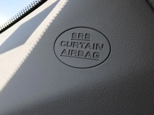 カローラフィールダー ハイブリッド(トヨタ)の車両写真