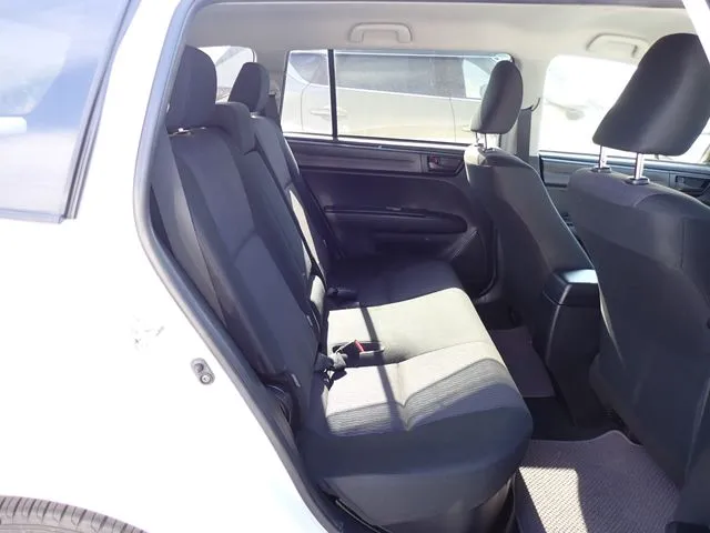 カローラフィールダー ハイブリッド(トヨタ)の車両写真