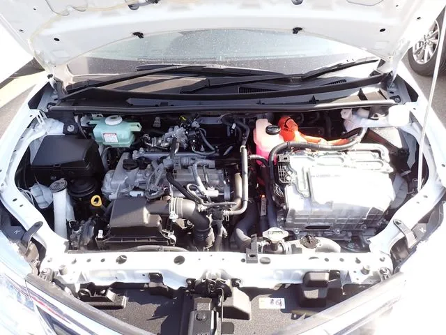 カローラフィールダー ハイブリッド(トヨタ)の車両写真