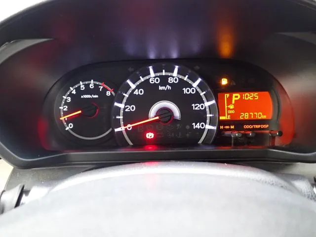 ムーヴ(ダイハツ)の車両写真