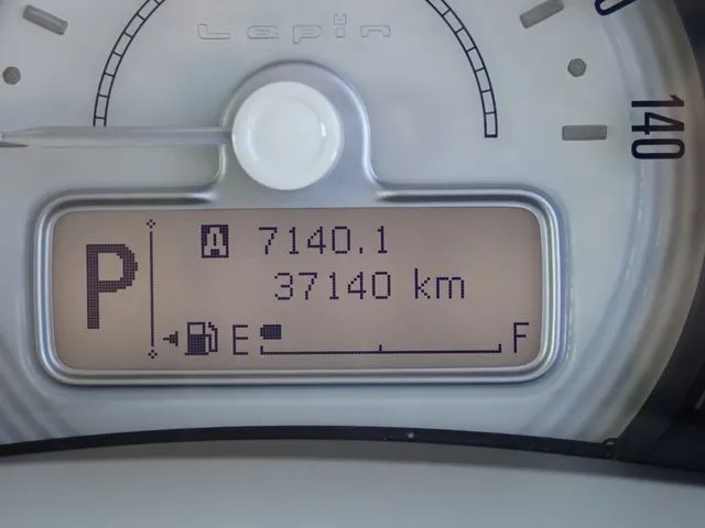 アルト　ラパン（スズキ）の車両写真